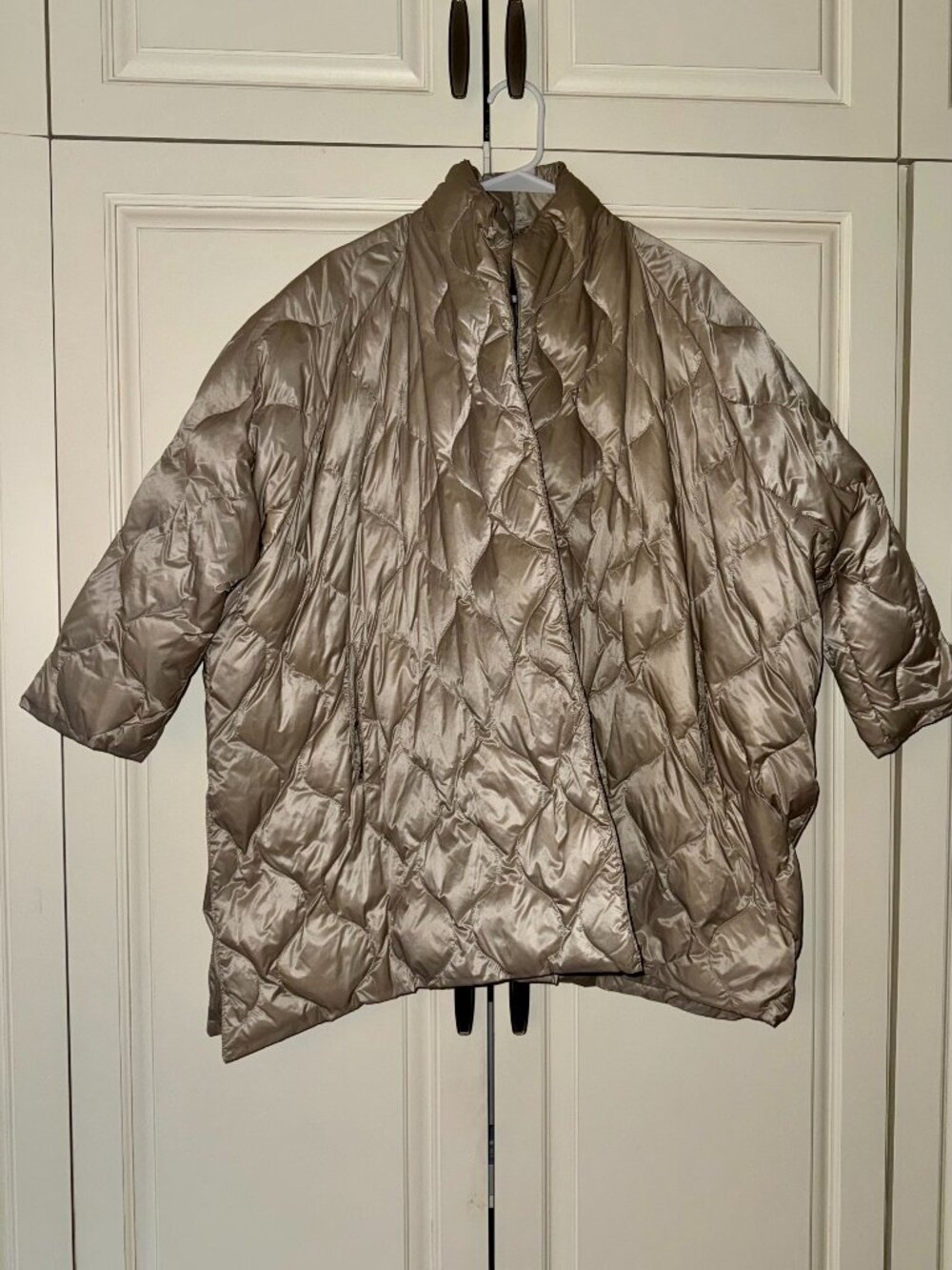 Jarbo Zentner "City" Puffer Coat, NWOT, Cream, Goose down, 3/4 sleeve, Sz XS